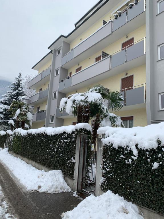 Obiekt CEJM Apartments Merano zimą