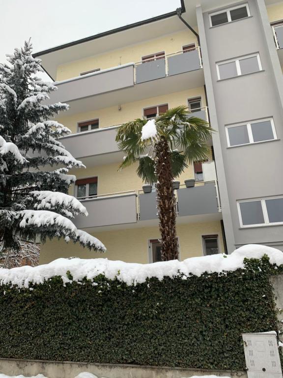 Obiekt CEJM Apartments Merano zimą