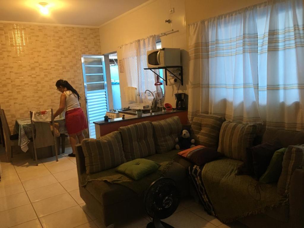  Casa com Piscina Itanhaem