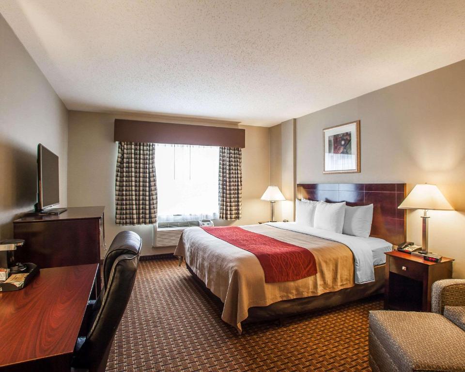Katil atau katil-katil dalam bilik di Avon Hotel - Toms River