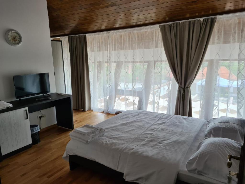 Pensiunea MedAless - 