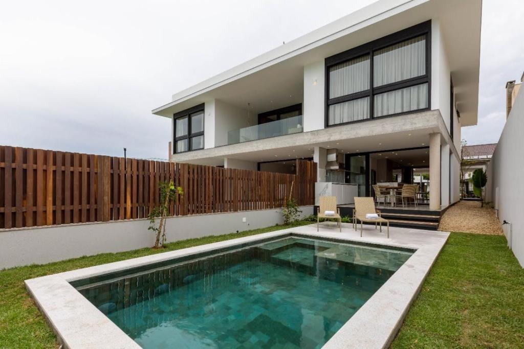  Lançamento! Casa moderna no melhor local da Lagoa da Conceição