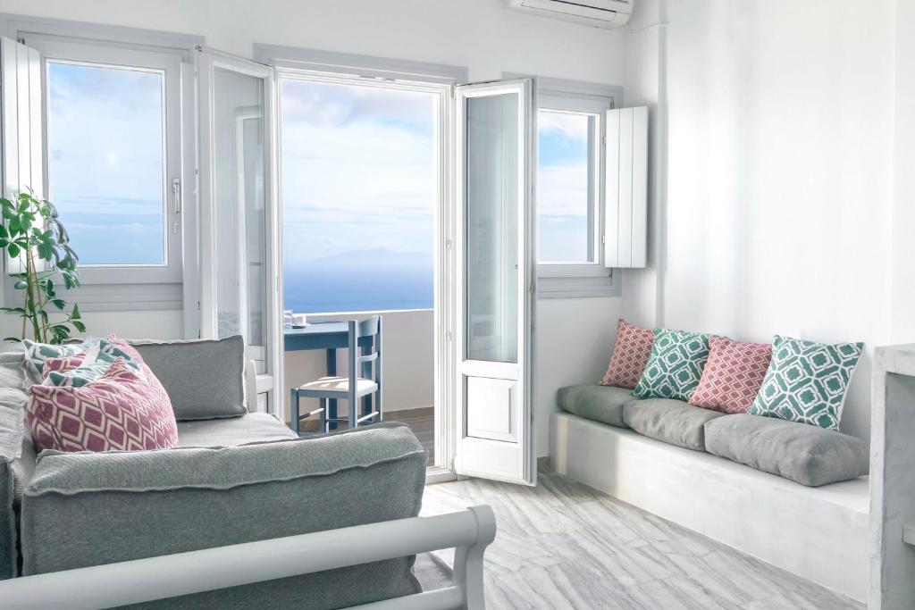 Phaos Santorini Suites, Imerovigli – Updated 2023 Prices
