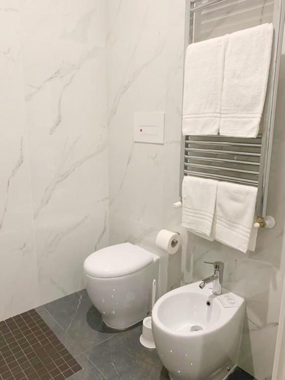 Koupelna v ubytování Hotel Elite