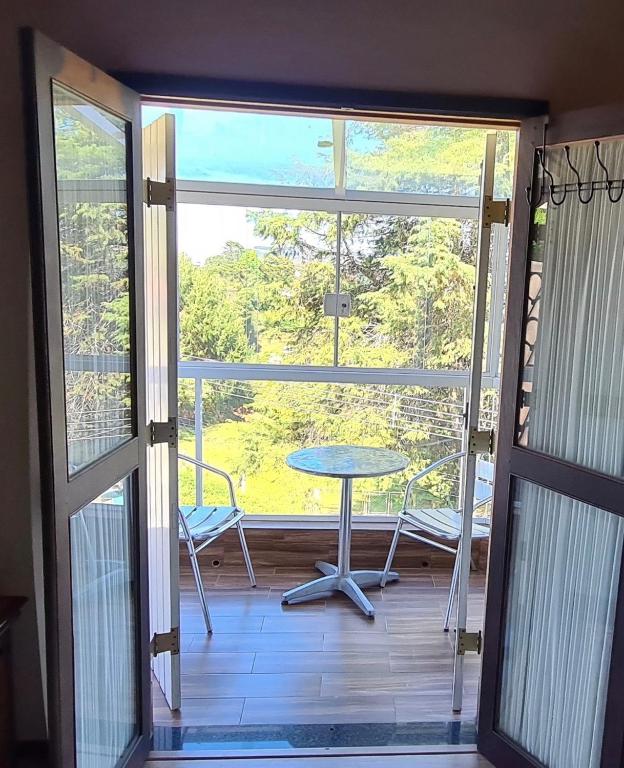  Casas 4 suítes com home office e area gourmet - excelente internet