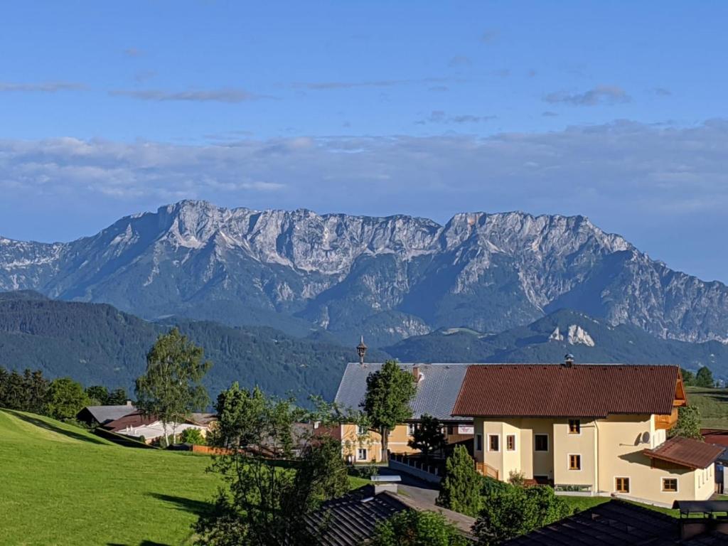 Nespecifikovaný výhled na hory nebo výhled na hory při pohledu z apartmánu