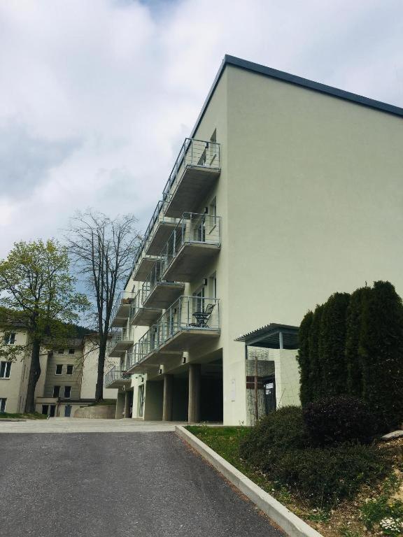 Budova, kde se apartmán nachází