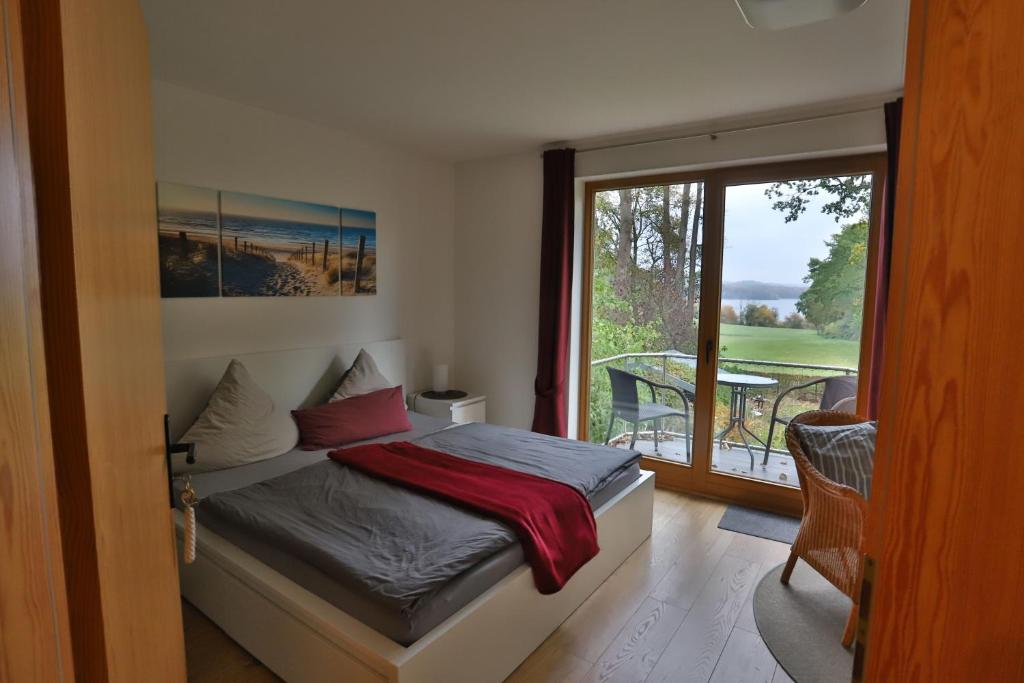 Bellevue - Ferienwohnung Mit Seeblick