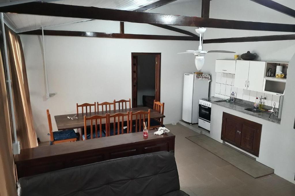  Casa em Bombinhas Praia de Canto Grande para 6 pessoas