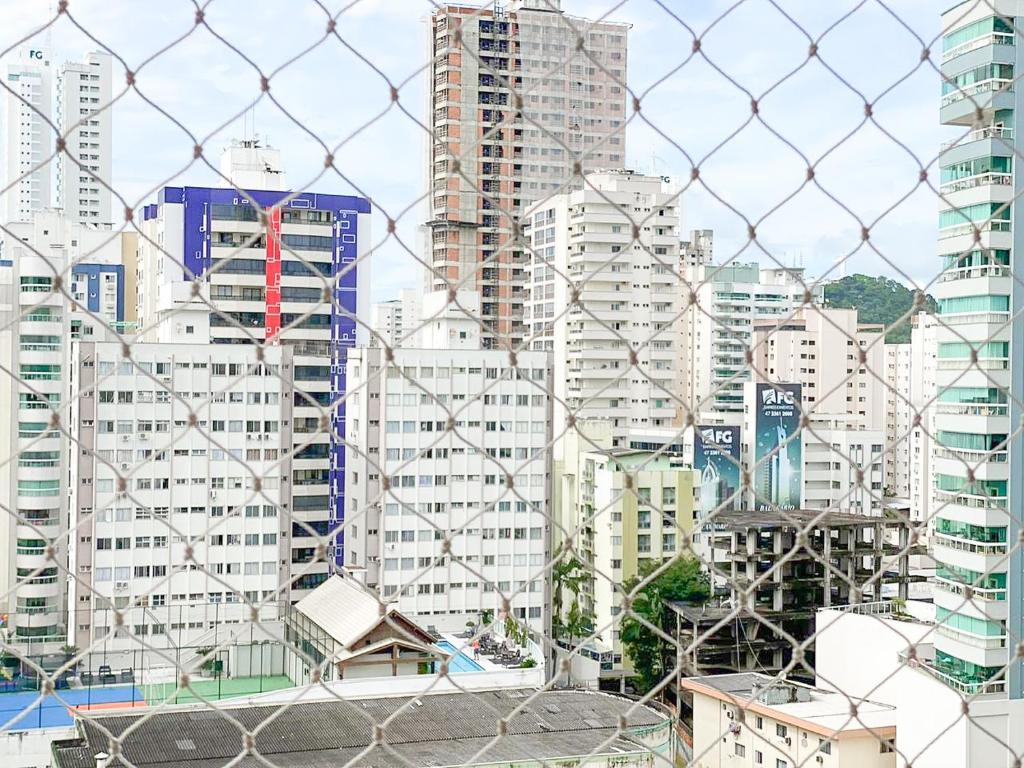  Apto a 50m da Praia em Balneário Camboriú