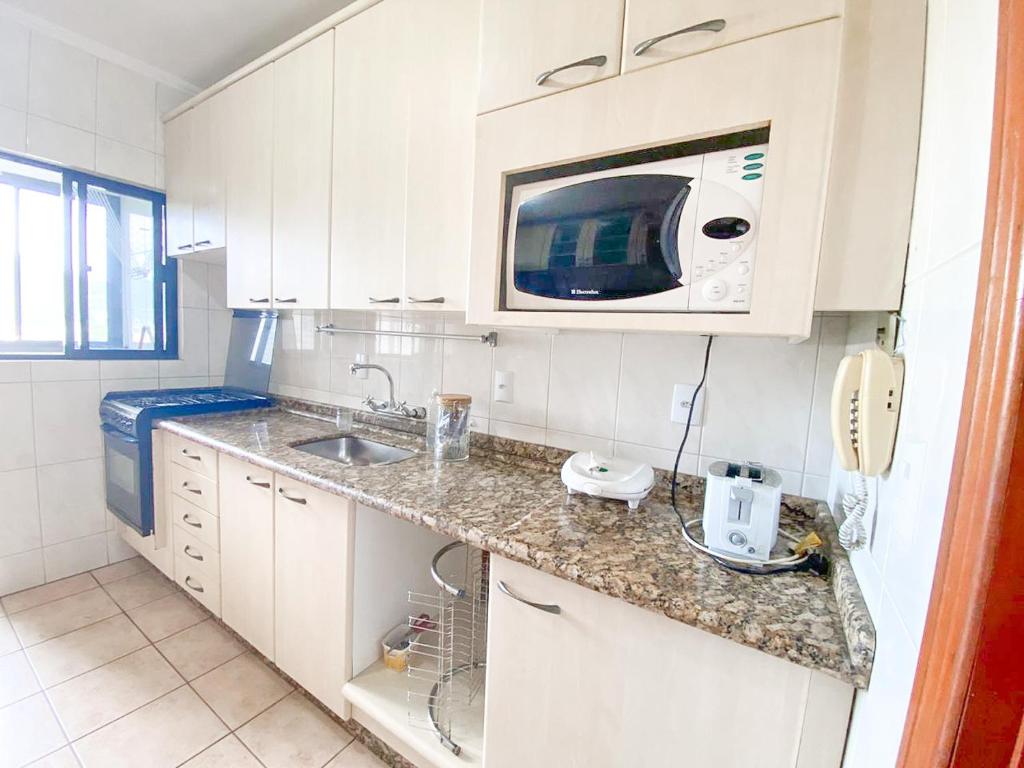  Apto a 50m da Praia em Balneário Camboriú