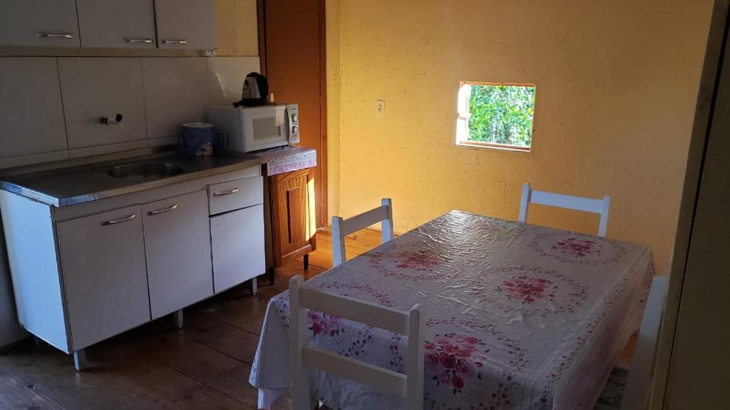  Quartos Centro de Bombinhas