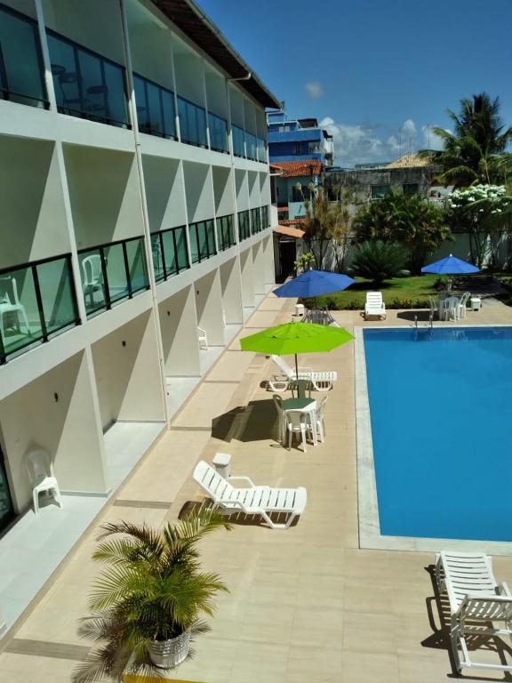 Pousada Sky Beach Flatの敷地内または近くにあるプール