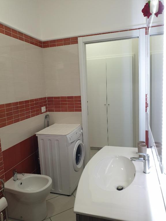 Kúpeľňa v ubytovaní Casetta Costabile