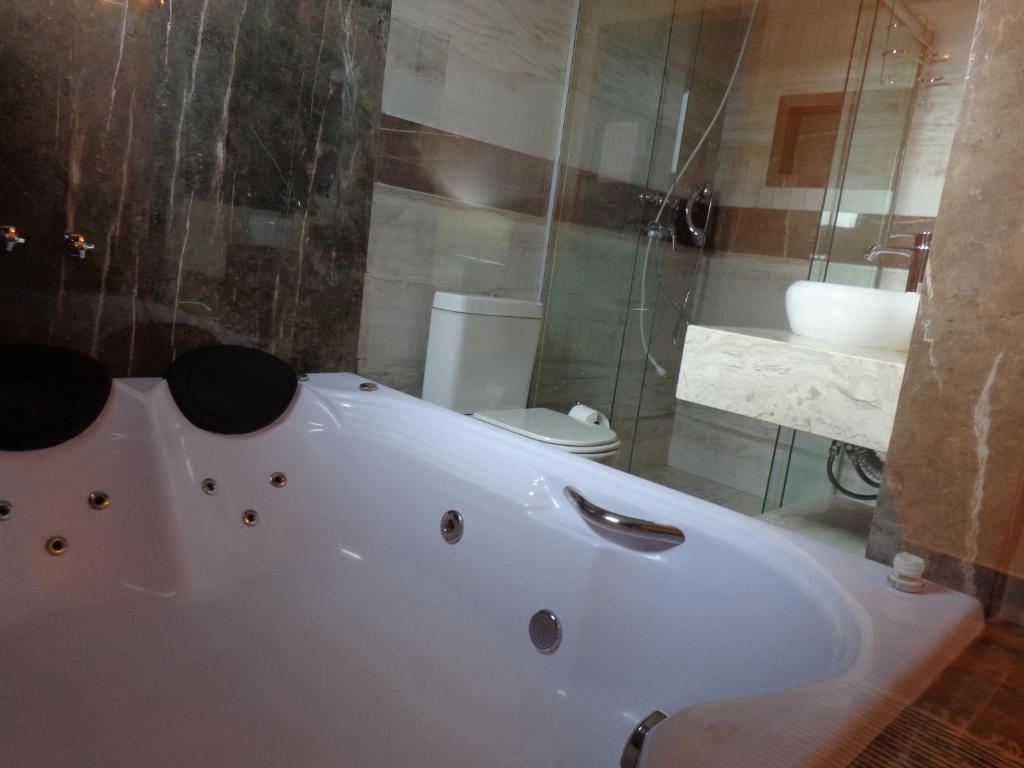  Monte Verde Inn Apartamentos&Suites com Hidromassagem dupla