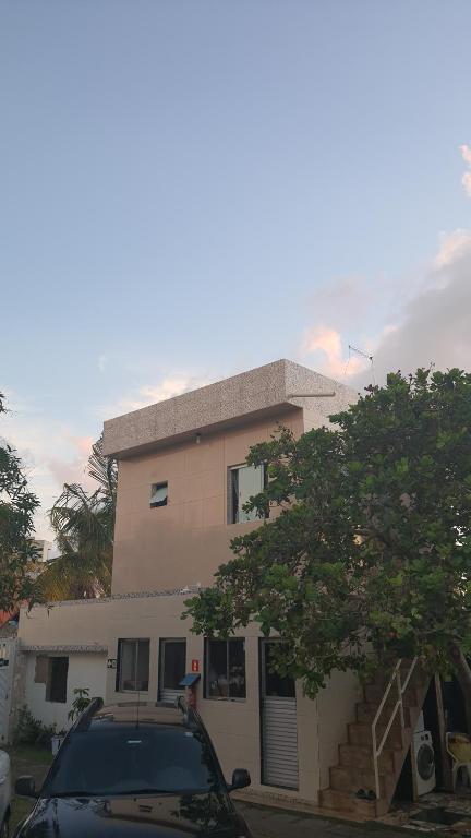  Quarto tipo kit net na parte externa da casa