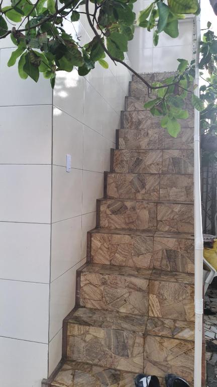  Quarto tipo kit net na parte externa da casa