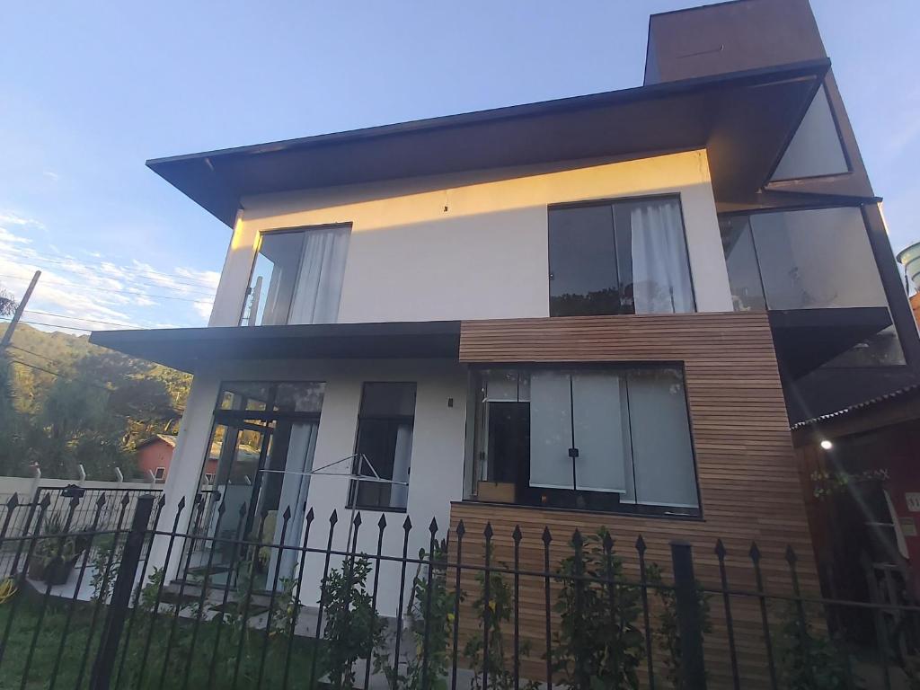  Casa Espetacular Canal da Barra da Lagoa