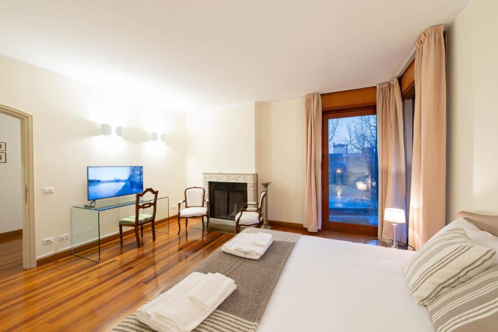 3 Amici al Castello - 2