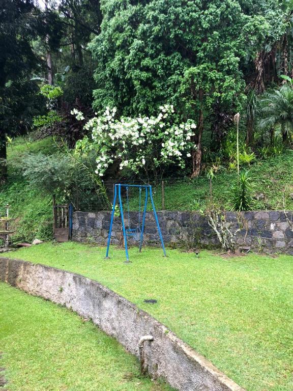  CASA DE CAMPO PISCINA NA SERRA FRIBURGO TEM 4 QUARTOS PROXIMO A MURI CACHOEIRAS PARQUE ESTADUAL 3 PICOs