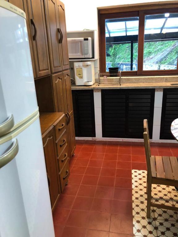  CASA DE CAMPO PISCINA NA SERRA FRIBURGO TEM 4 QUARTOS PROXIMO A MURI CACHOEIRAS PARQUE ESTADUAL 3 PICOs