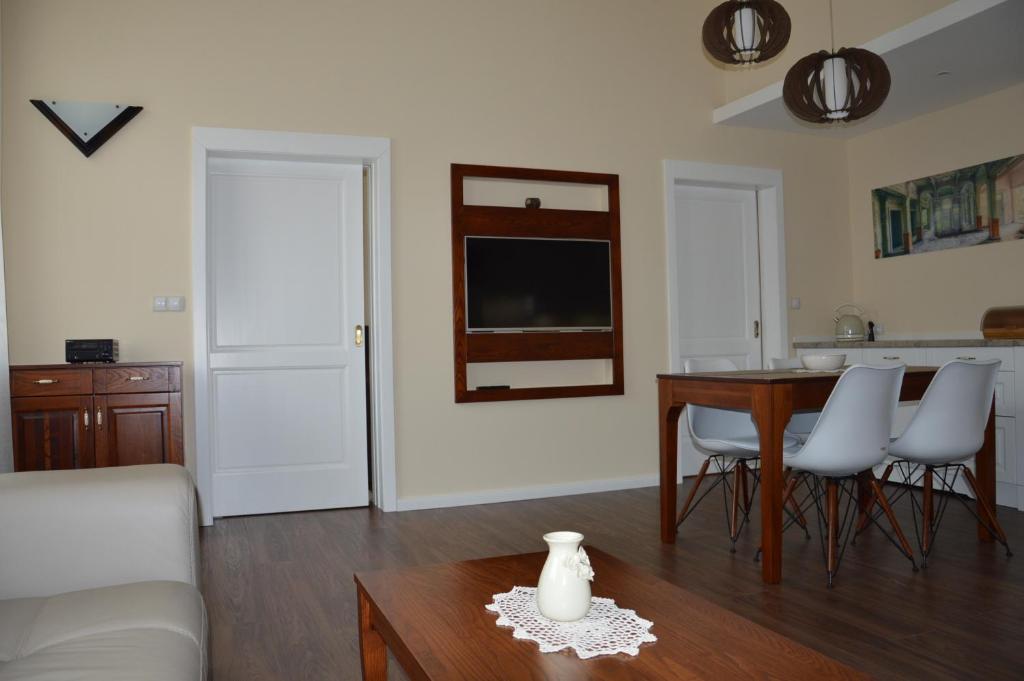 Telewizja i/lub zestaw kina domowego w obiekcie M2-Apartment