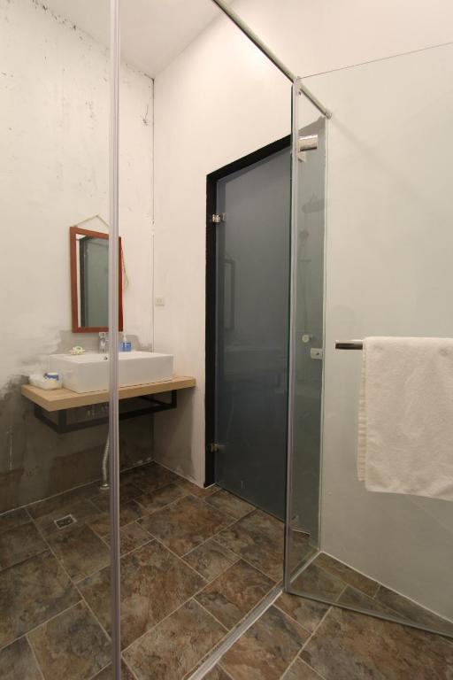 Jing An Lohas Homestay - Chambre Jumelle Avec Salle De Bain Privée