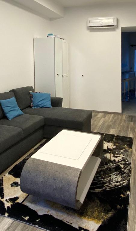 Posedenie v ubytovaní Hősök Tornya Apartman