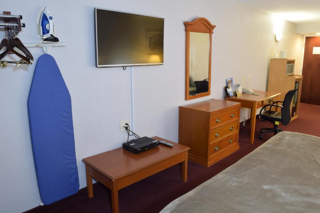 Rodeway Inn & Suites New Paltz - Hudson Valley - 特大号床套房 - 无障碍/禁烟