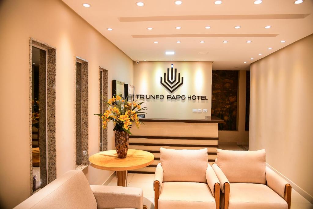  TRIUNFO PAPO HOTEL