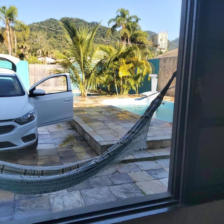  Casa com piscina no litoral norte Ubatuba