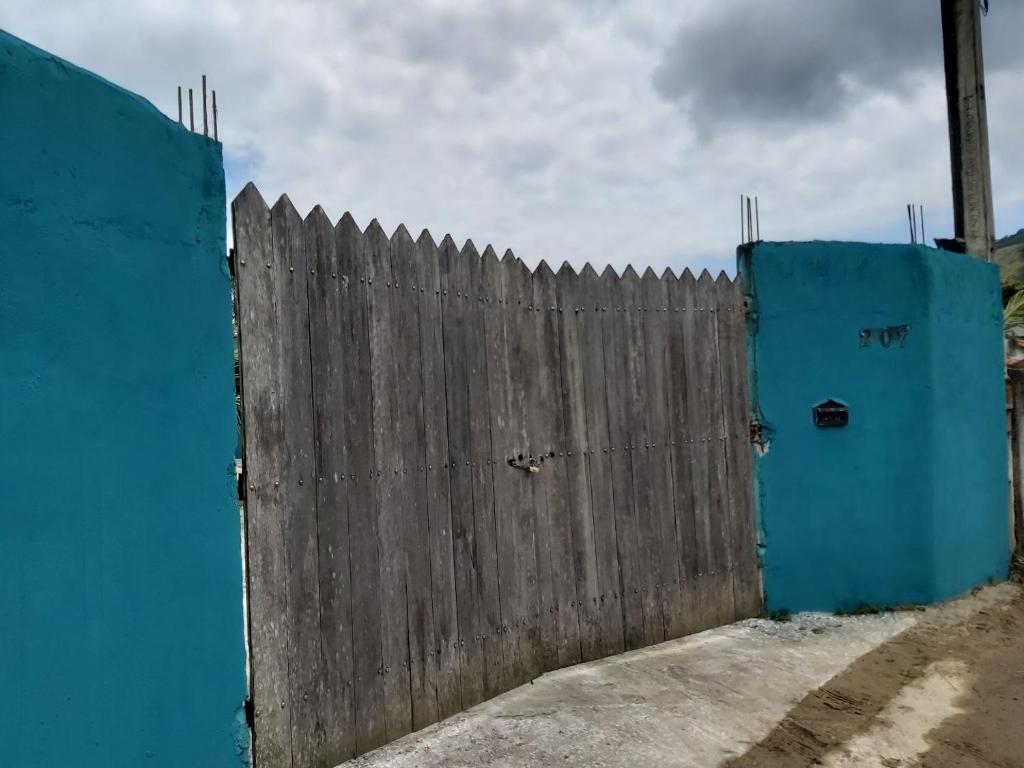  Casa com piscina no litoral norte Ubatuba