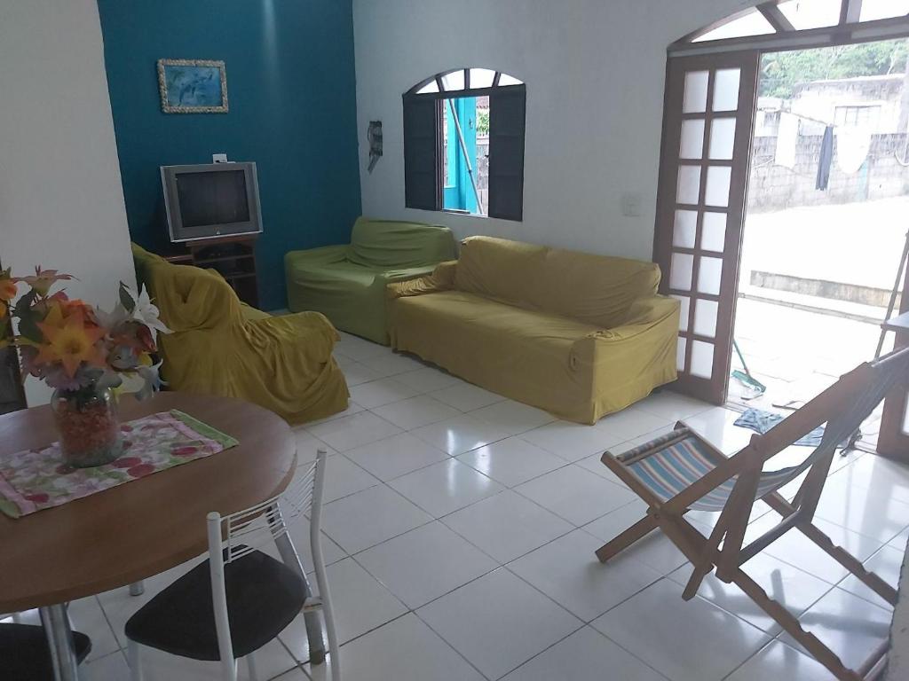  Casa com piscina no litoral norte Ubatuba