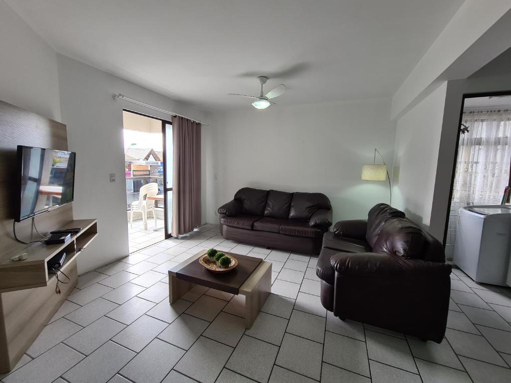 Apartamento 50 metros da praia