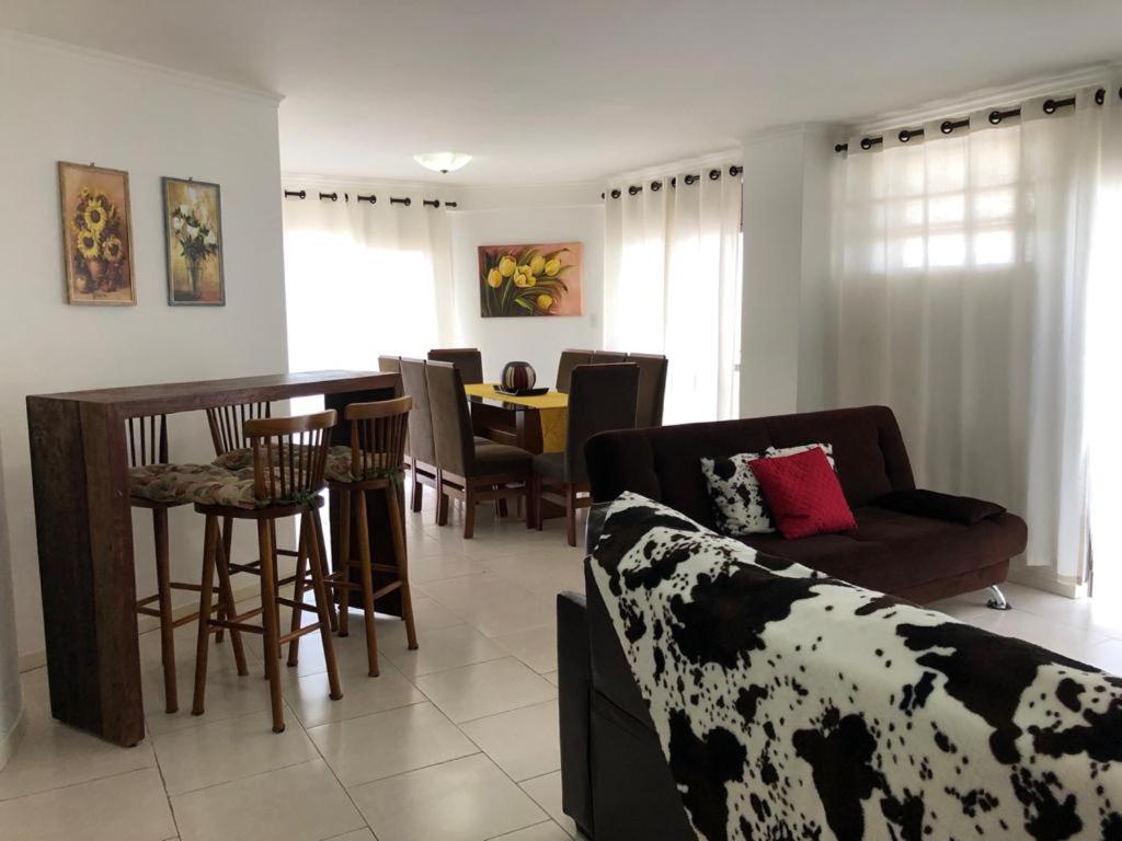  Apto Quadra Mar - Vista Incrível!