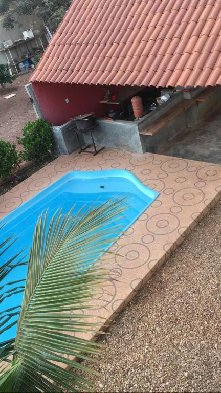  Casa Com Piscina em Hidrolandia GO