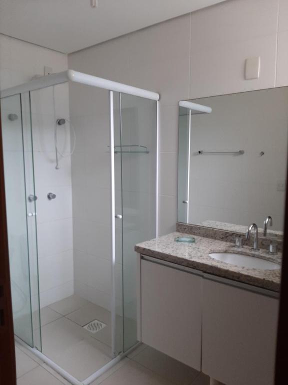  Apartamento em frente a Praia do Campeche.