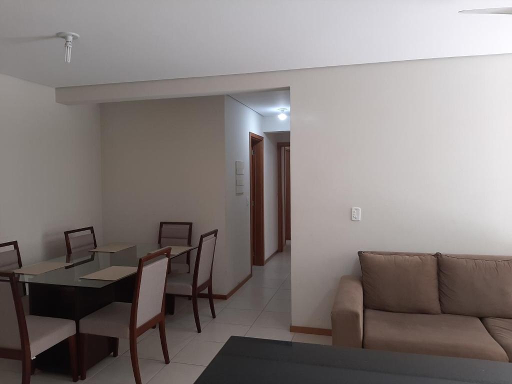  Apartamento em frente a Praia do Campeche.