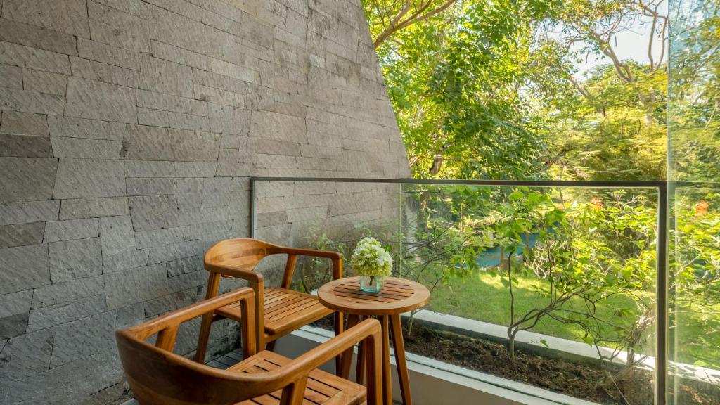 Maya Sanur Resort & Spa - 4