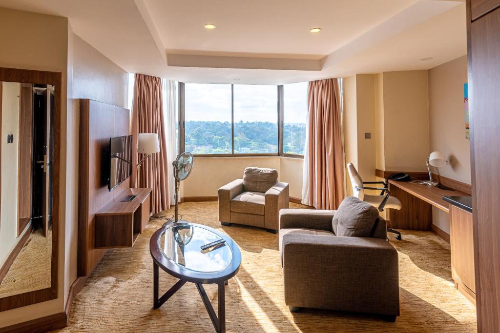 Posezení v ubytování Nairobi Safari Club by Swiss-Belhotel