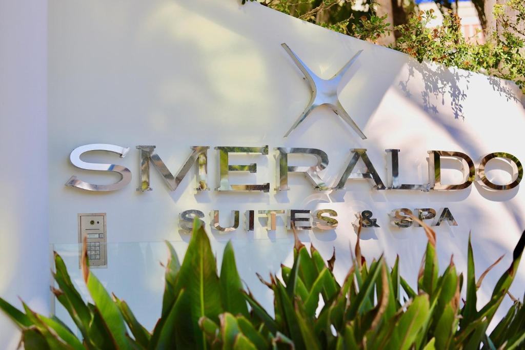 Certifikát, hodnocení, plakát nebo jiný dokument vystavený v ubytování Smeraldo Suites & Spa