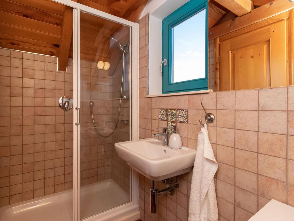 Kúpeľňa v ubytovaní Holiday Home Villa Bugenvila by Interhome