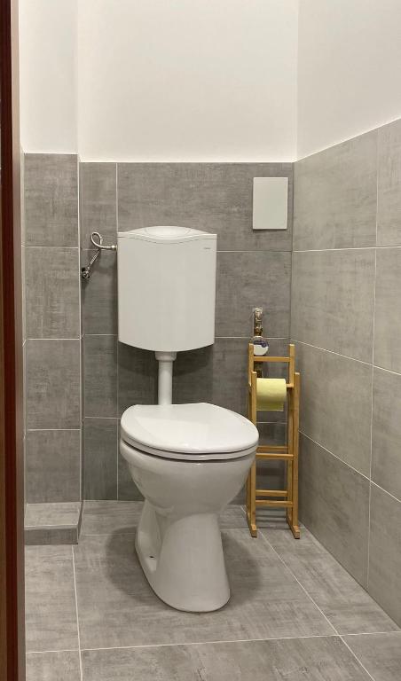 Kúpeľňa v ubytovaní Hősök Tornya Apartman