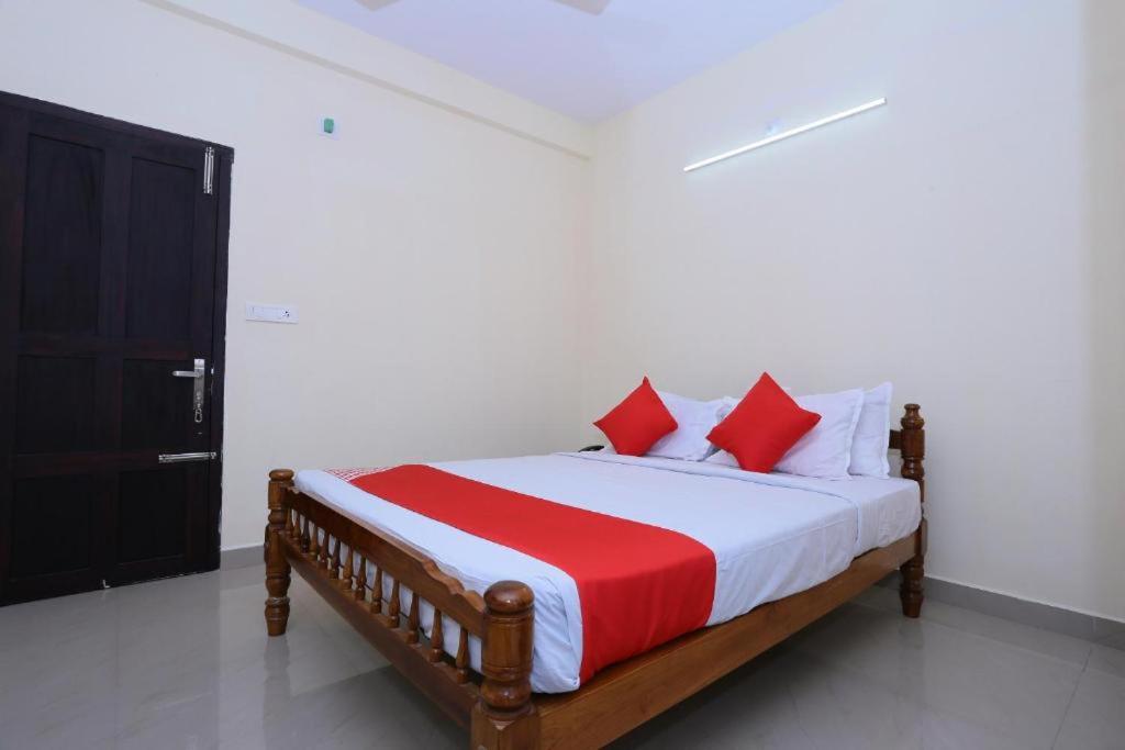 PANACKAL INN - Housity