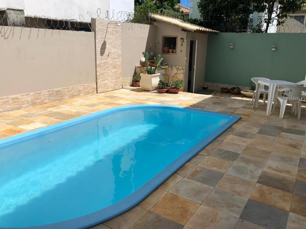  Casa grande com piscina