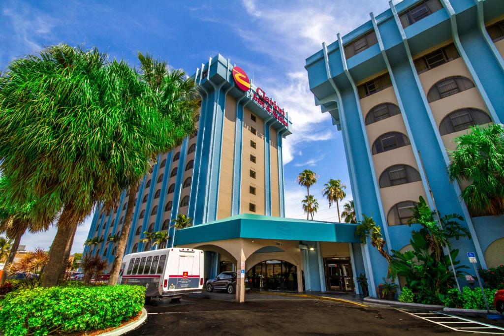 Clarion Inn & Suites Miami International Airport photo