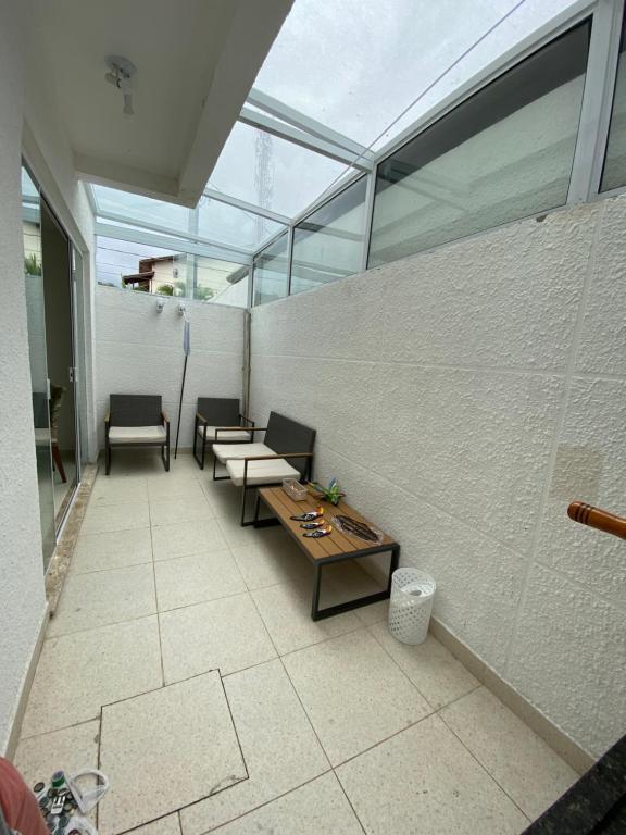  Linda Casa com 03 suítes 150 mts da praia