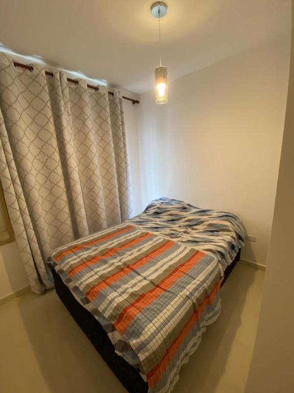  Linda Casa com 03 suítes 150 mts da praia