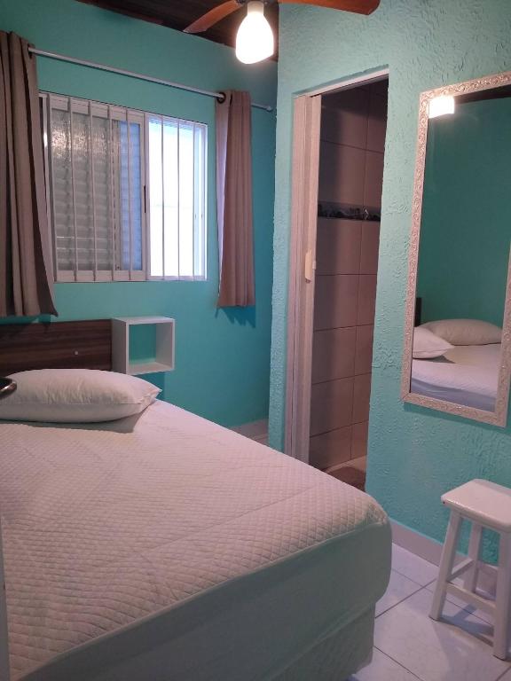  CASA CONFORTÁVEL PERTINHO DA PRAIA MARANDUBA