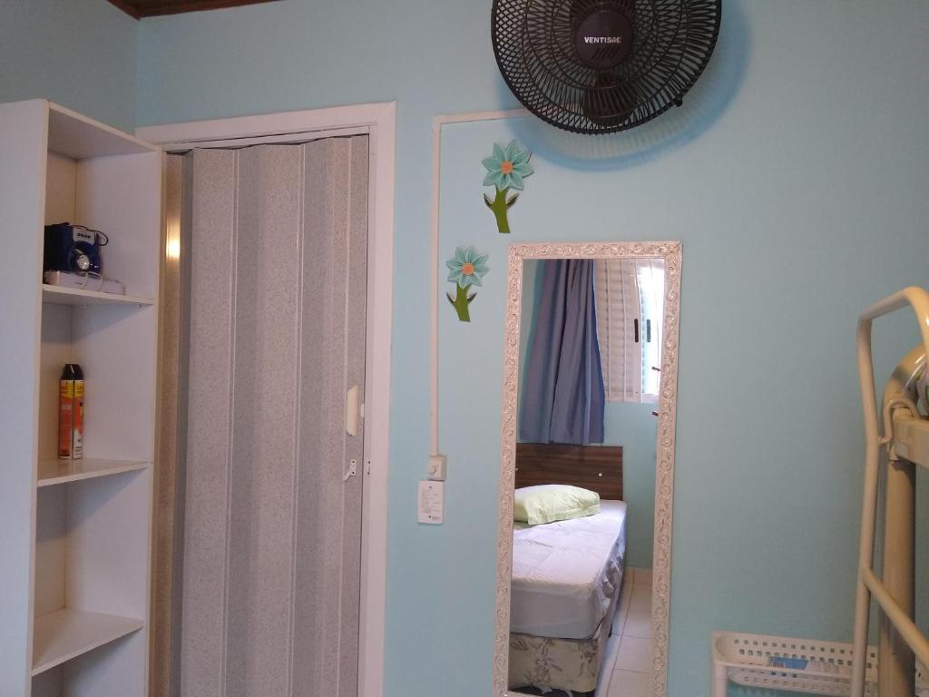  CASA CONFORTÁVEL PERTINHO DA PRAIA MARANDUBA